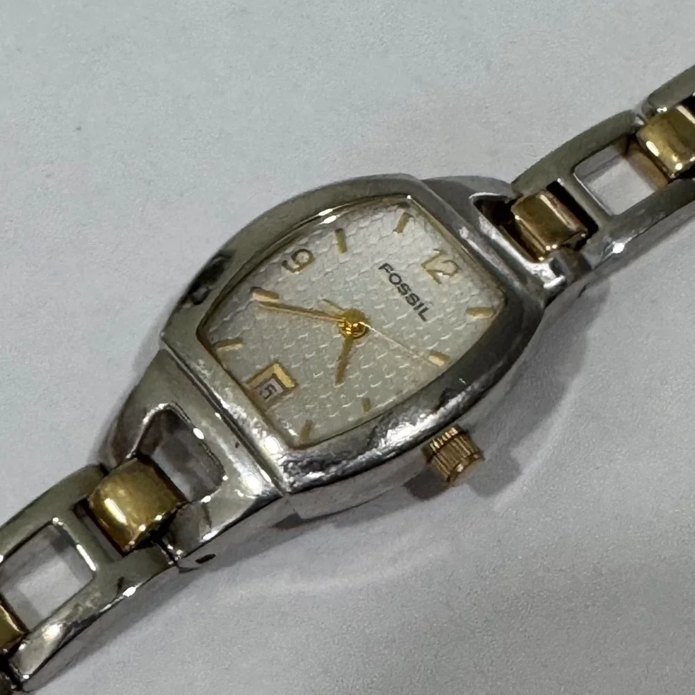 Fossil F2 Watch Womens Two Tone Silver Gold Stainless Steel Date ES-9825